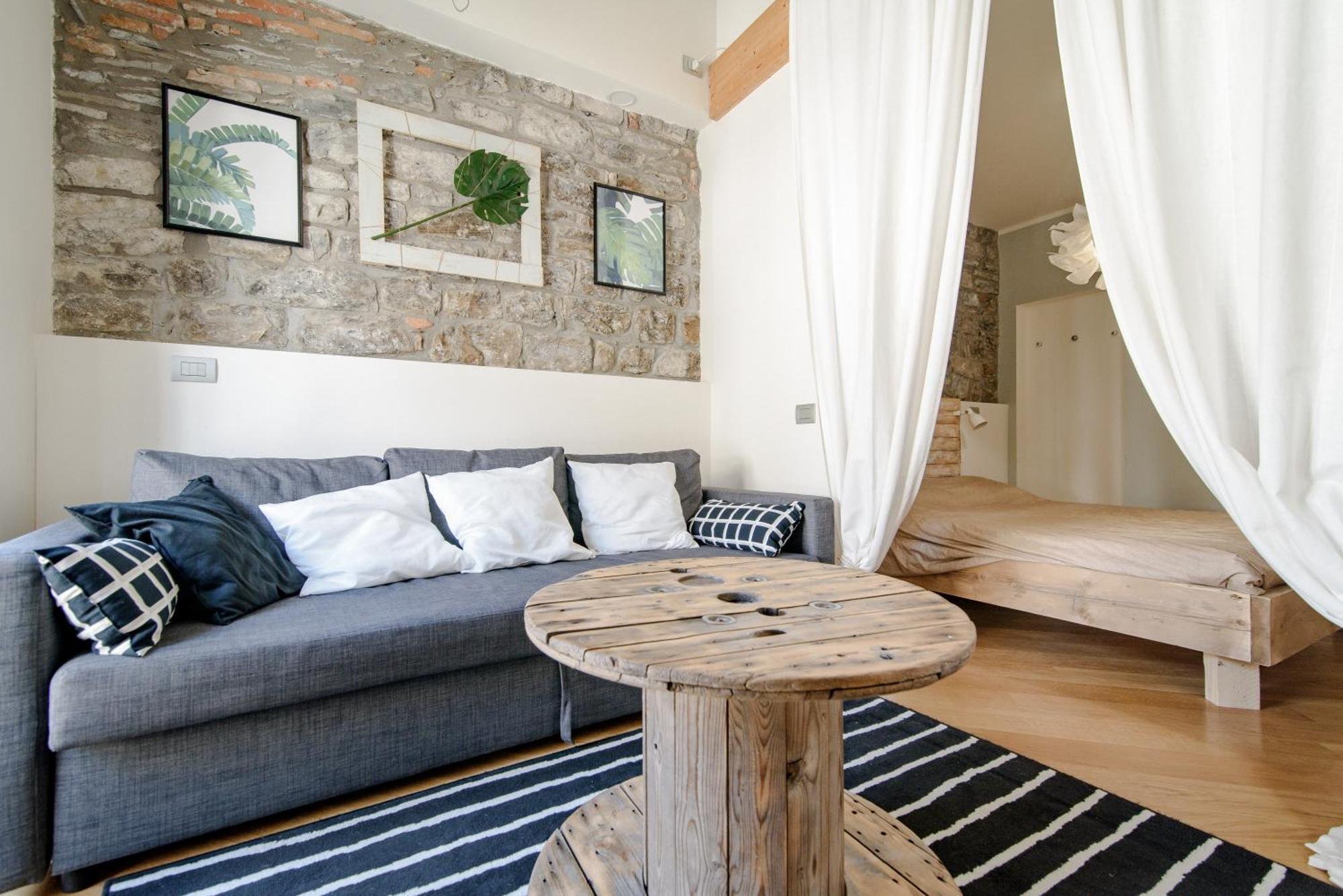 Gem Of The - Luxury Old Town Appartement